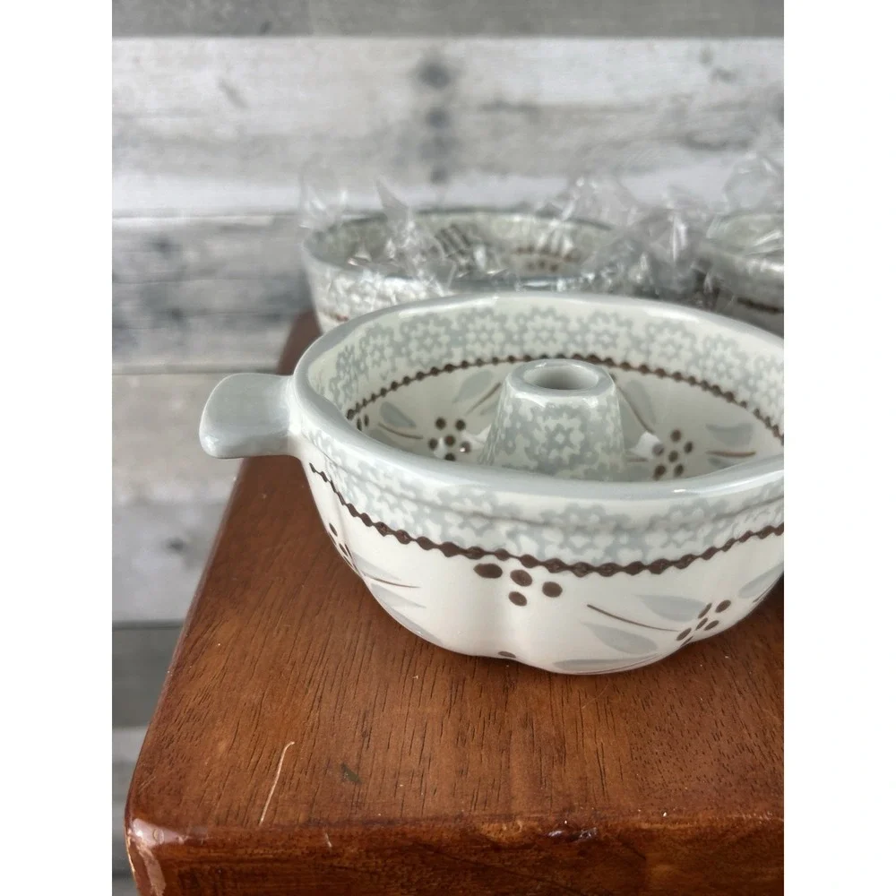Temp-tations Temptations by Tara Old World Gray Individual Bundt Bowls, 4